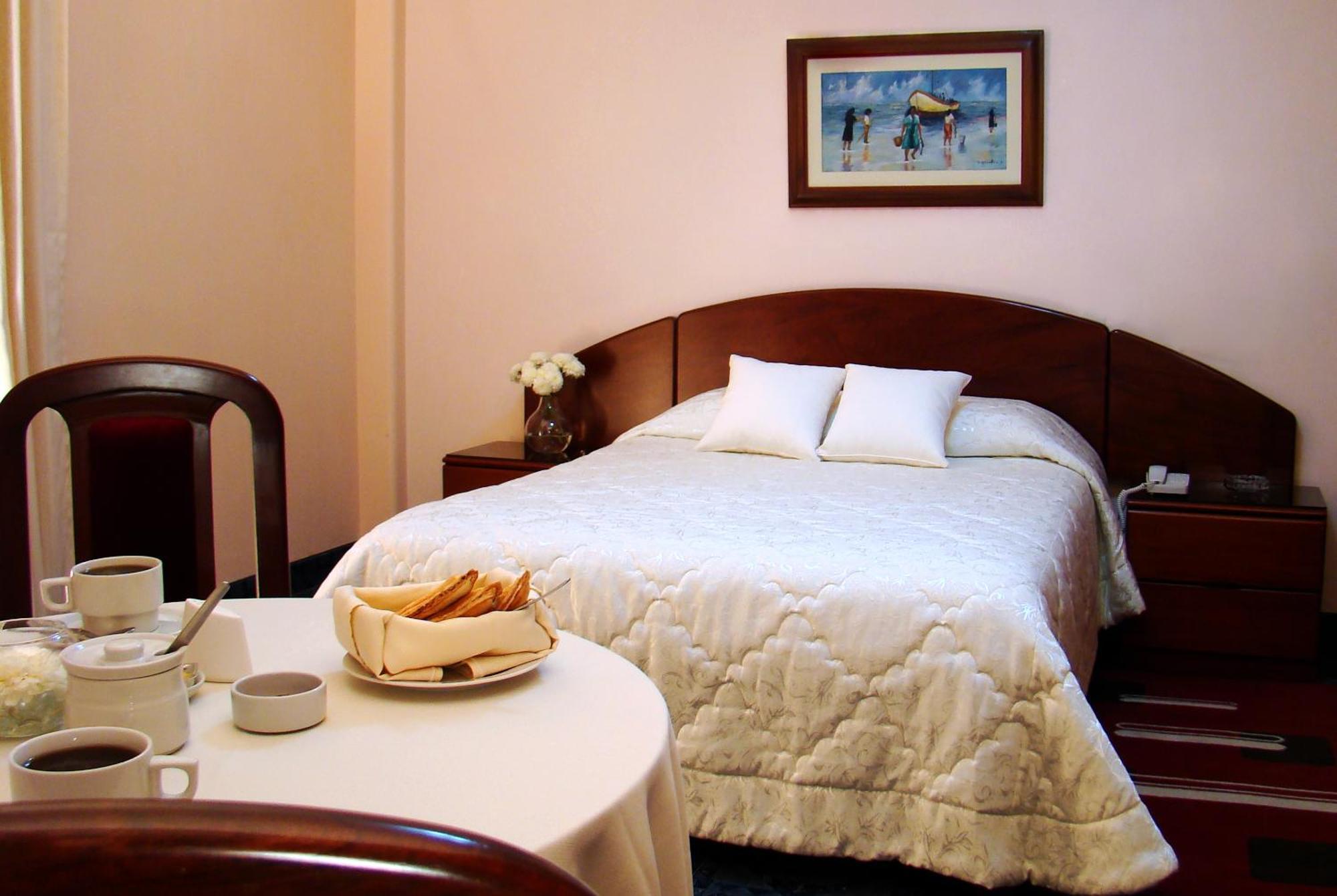 Hotel Torre Norte Trujillo Zewnętrze zdjęcie