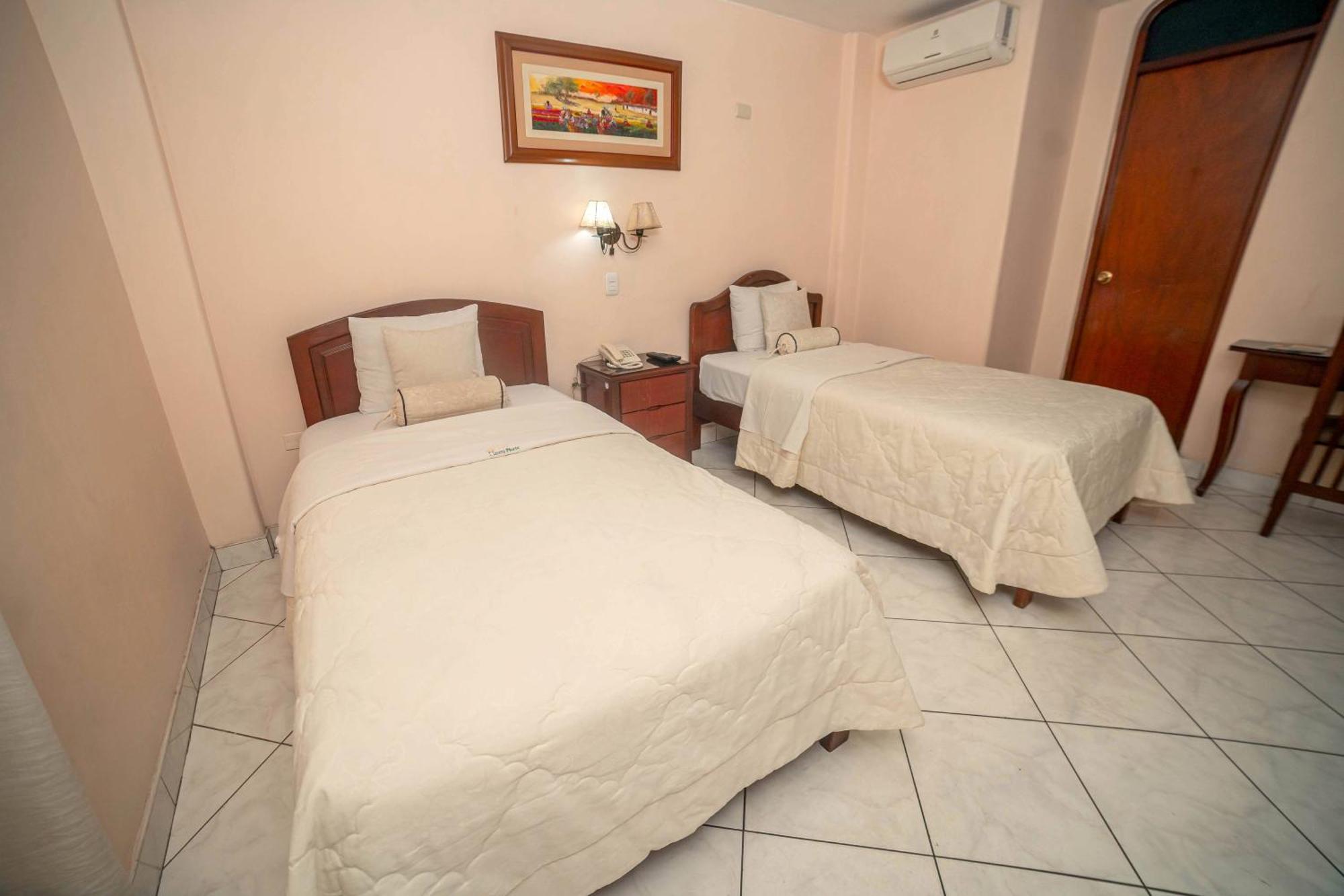 Hotel Torre Norte Trujillo Zewnętrze zdjęcie