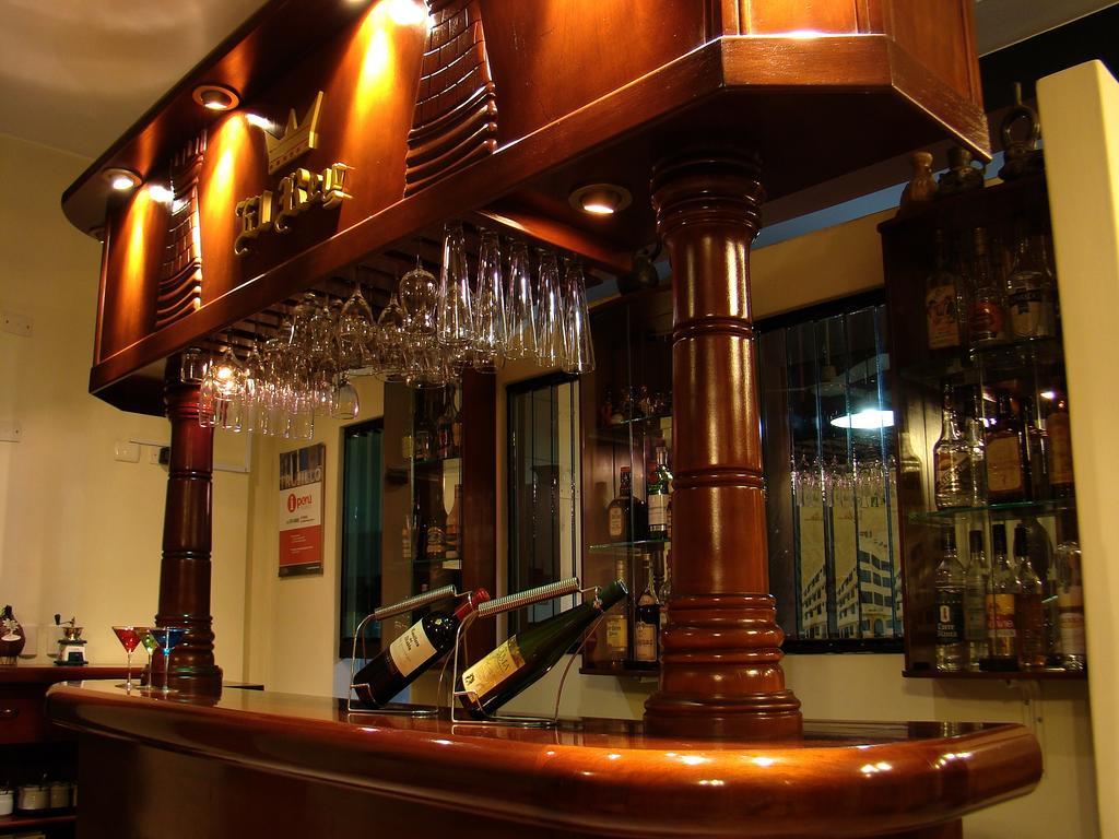 Hotel Torre Norte Trujillo Zewnętrze zdjęcie