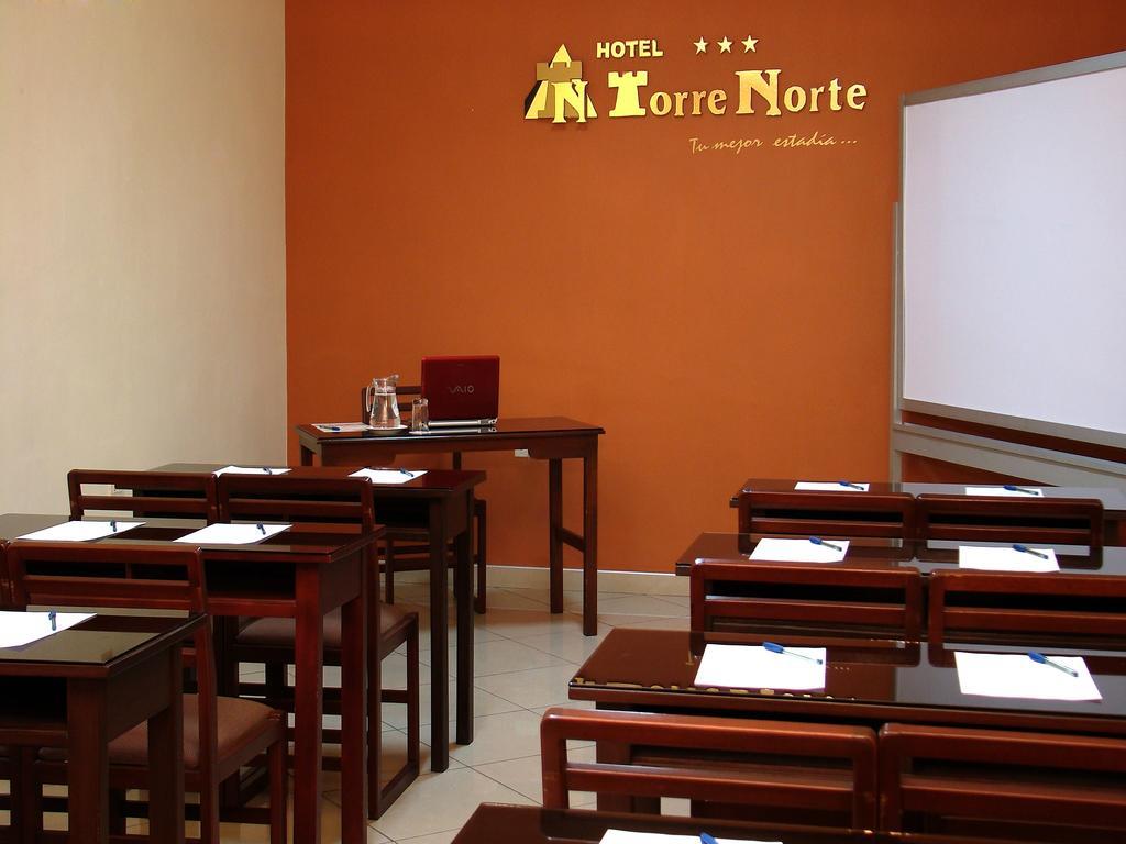 Hotel Torre Norte Trujillo Zewnętrze zdjęcie